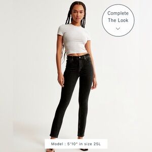 Abercrombie & Fitch Super High-Rise Skinny Black DIstressed Jeans‎ Size 28
